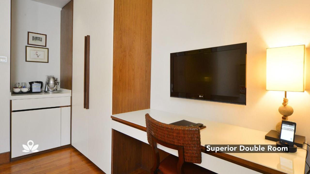 Khách sạn Zen Premium Kampong Glam